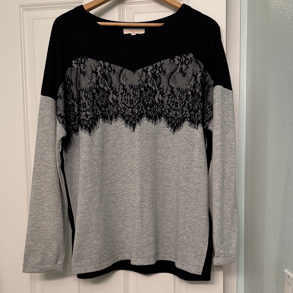 Chic Black and Gray Lace Long Sleeve Top